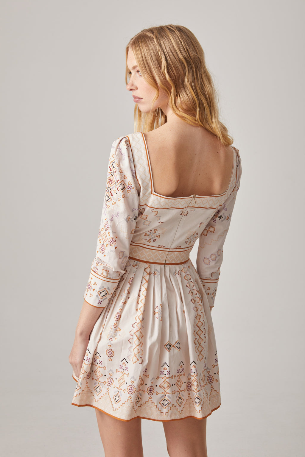VESTIDO ALGODÓN ESTAMPADO PUNTO DE CRUZ