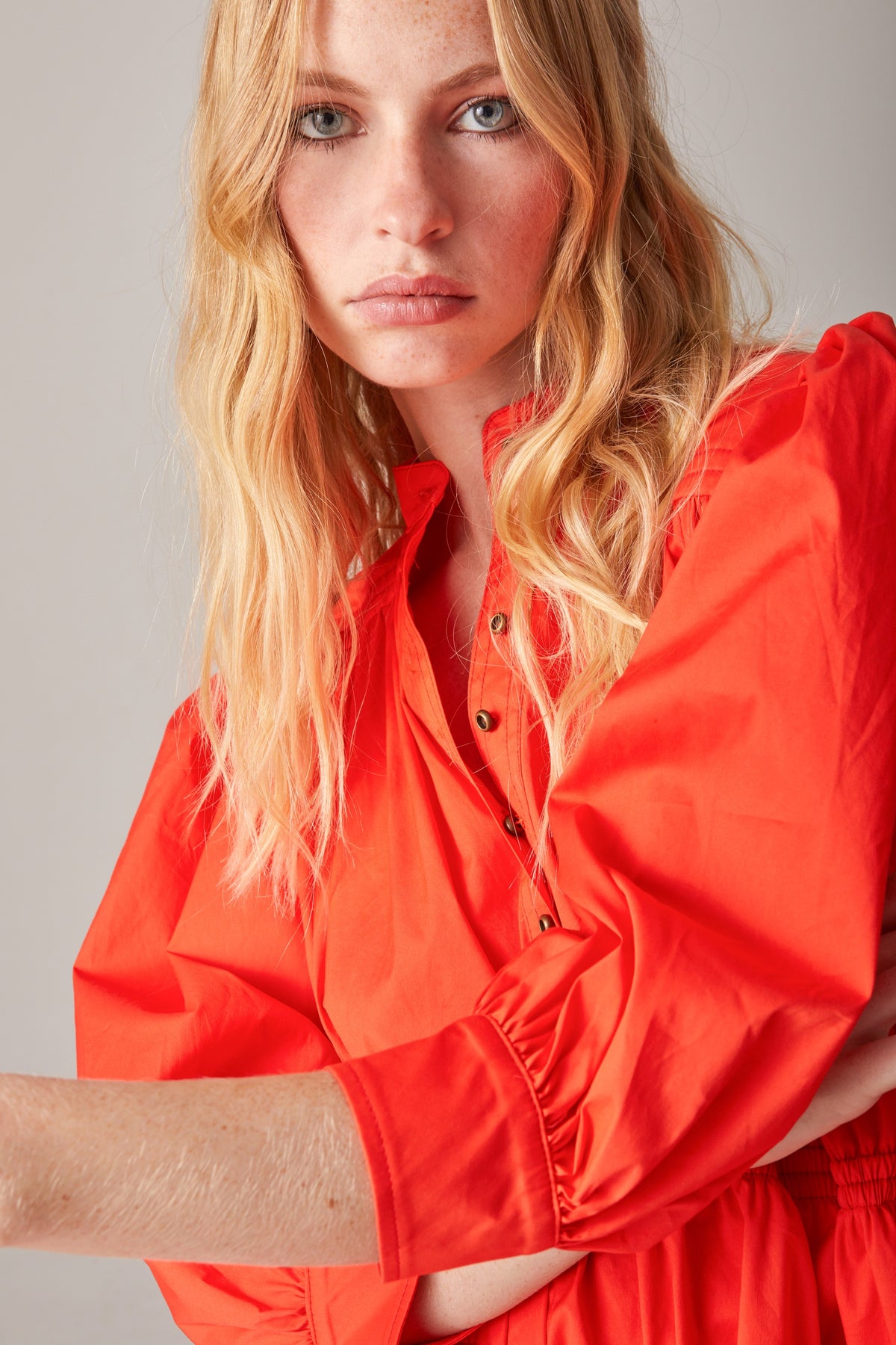 VESTIDO ALGODÓN MINI CON TRAFALUC