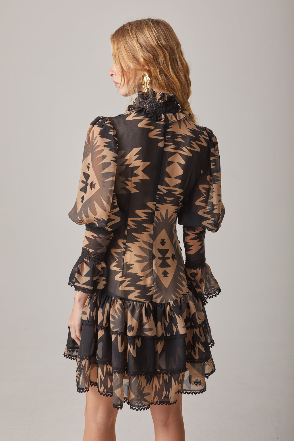 VESTIDO ROMANTICO EN GASA MANGA JAMON