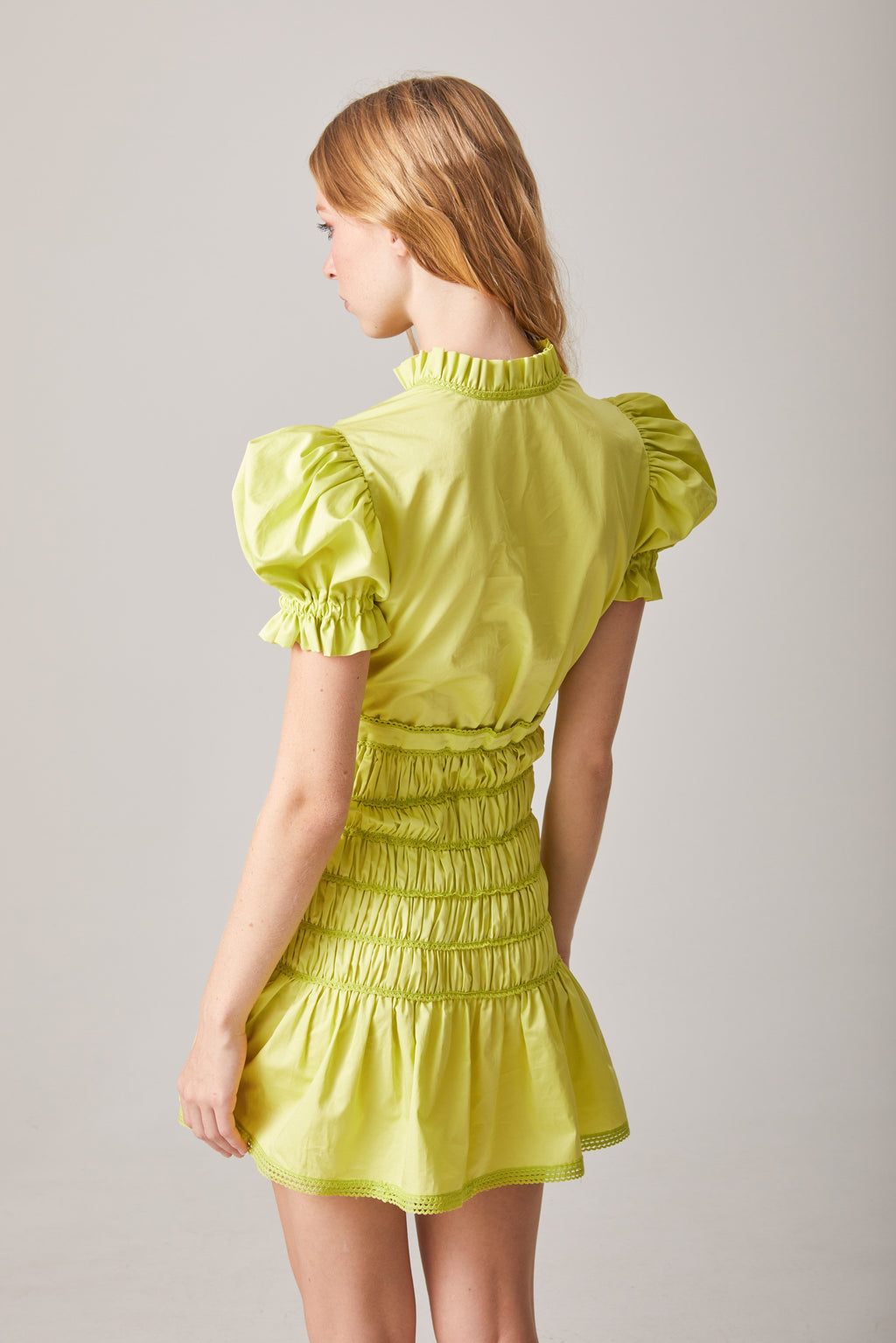 VESTIDO ENGOMADO VERDE LIMA