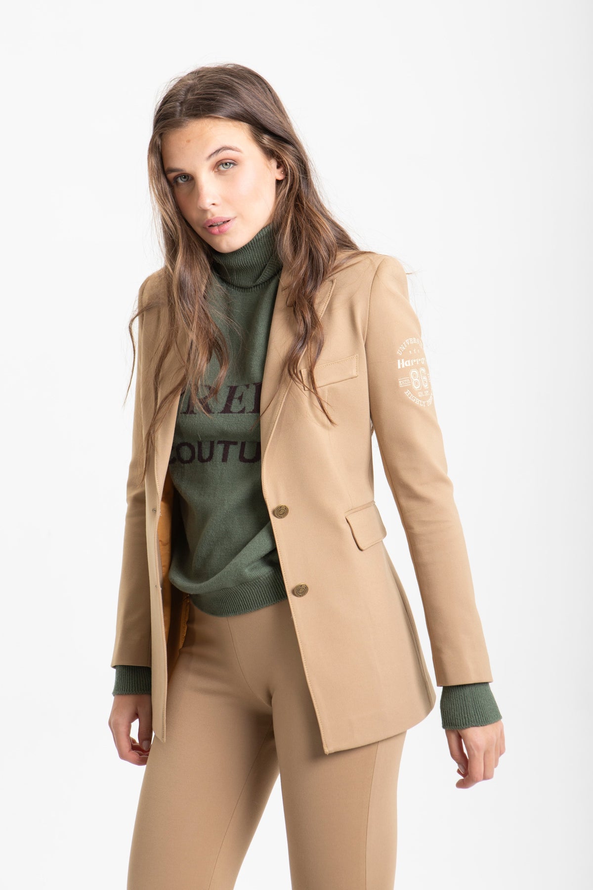CHAQUETA BLAZER BÁSICA CAMEL