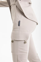 PANTALÓN BOLSILLOS PIEDRA
