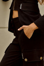 PANTALÓN BOLSILLOS NEGRO