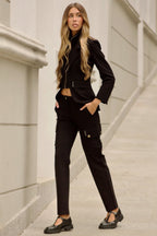 PANTALÓN BOLSILLOS NEGRO