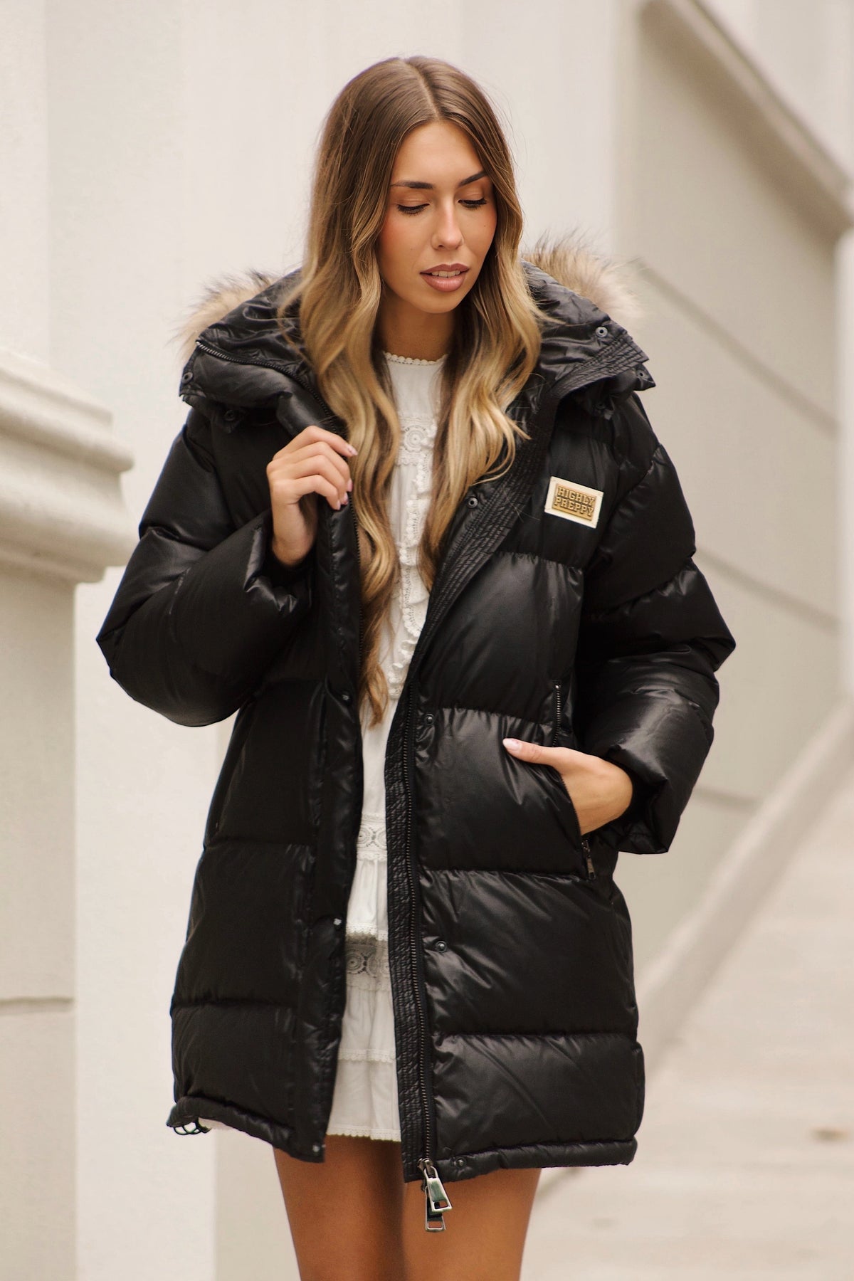 BLACK OVERSIZED LONG FEATHER JACKET
