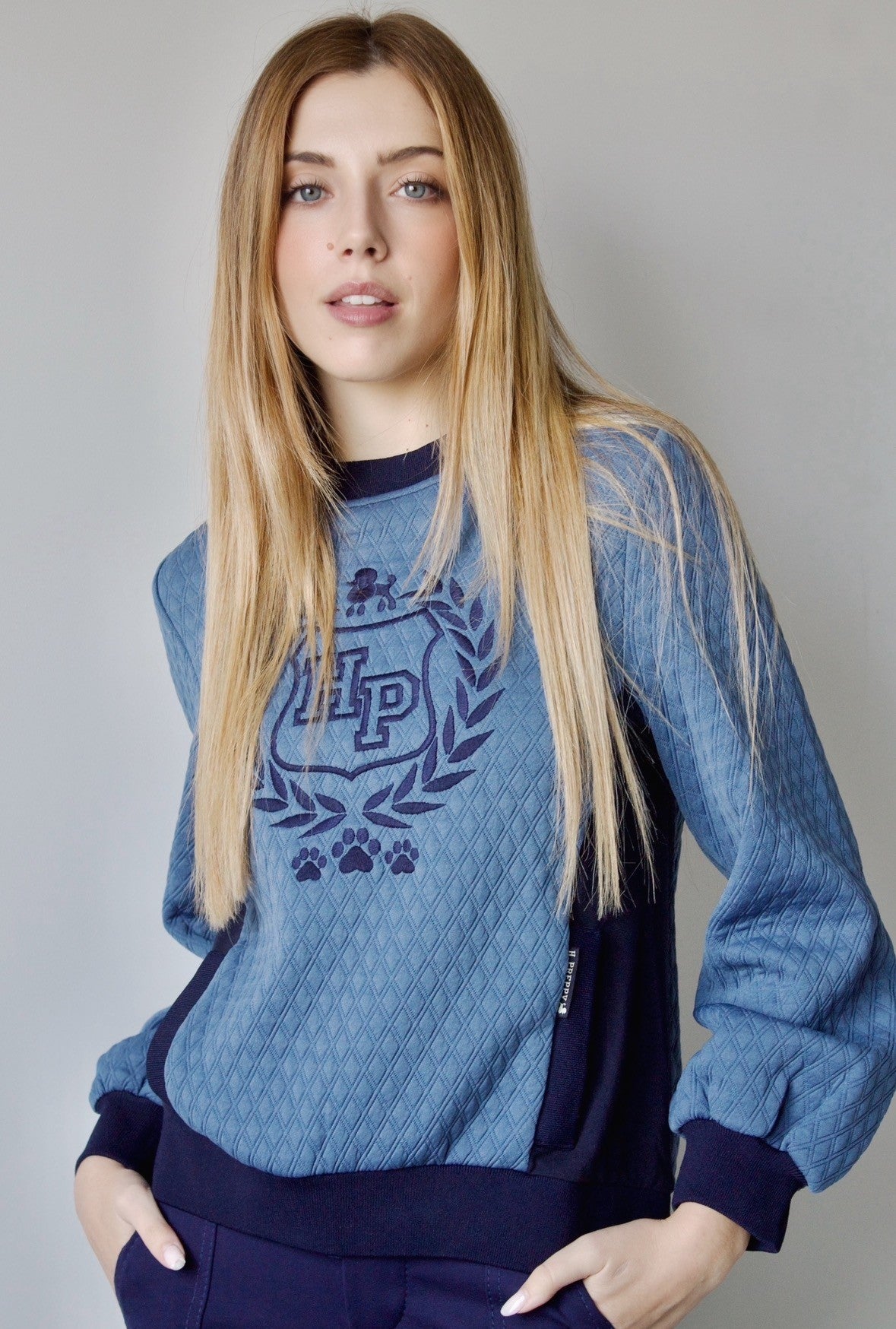 SUDADERA ACOLCHADA ESCUDO AZUL
