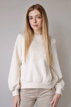 SUDADERA ACOLCHADA ESCUDO CRUDO