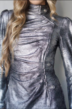 VESTIDO FRUNCIDO METALIZADO PLATA