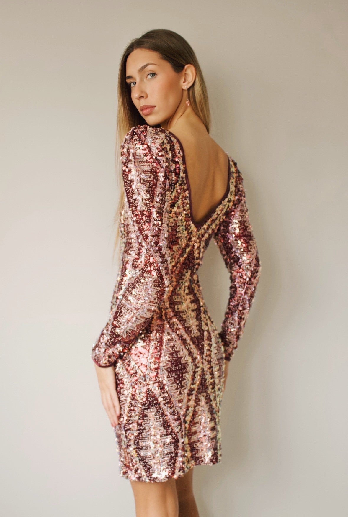 VESTIDO LENTEJUELAS GRANATE