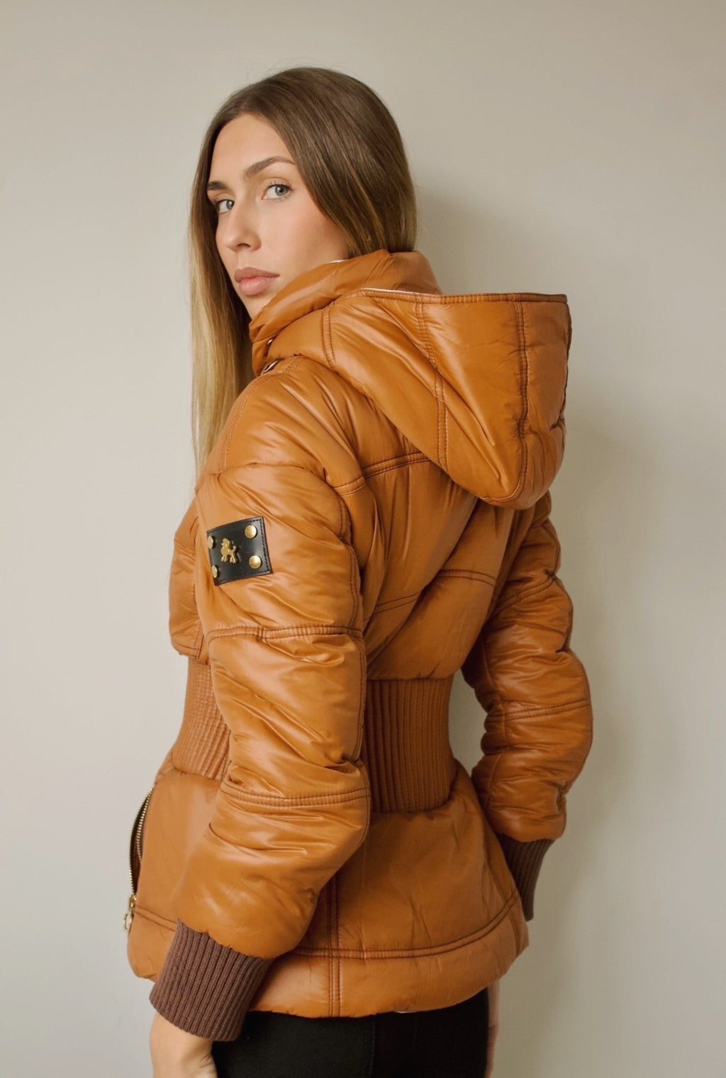 PARKA CINTURA ELÁSTICA CORTA TEJA