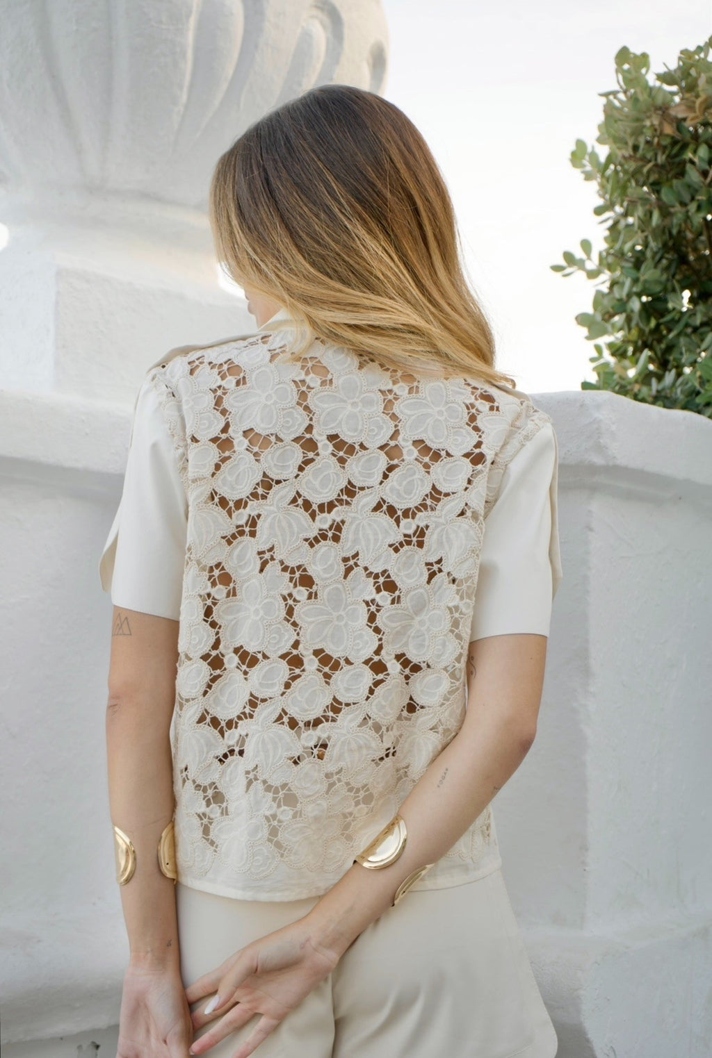 BLUSA ROMÁNTICA MANGA CORTA