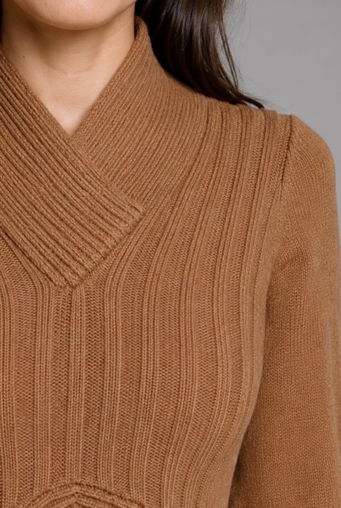 CAMEL RIBBED KNIT DRESS