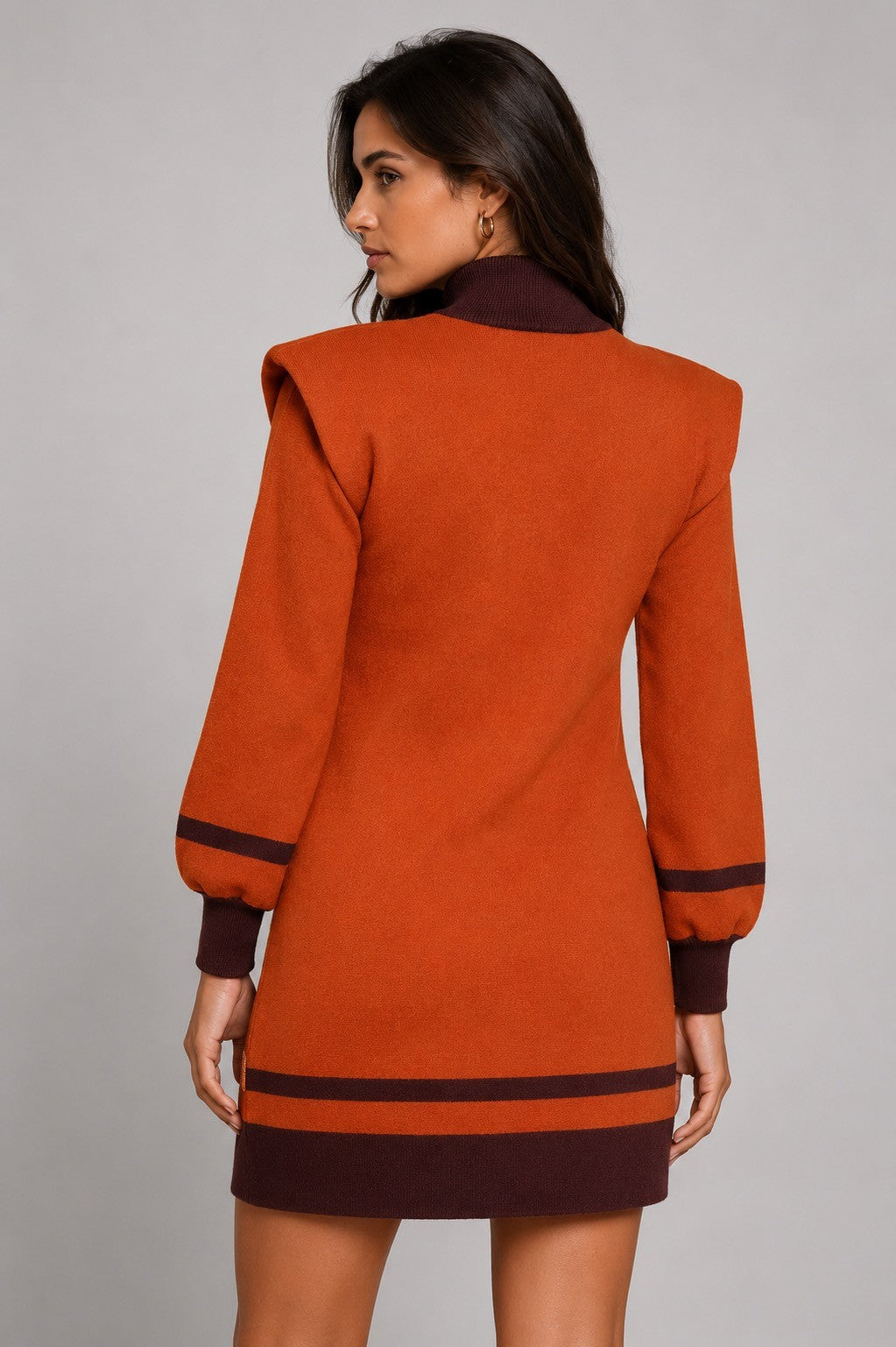VESTIDO TRICOT HOMBRERAS HP CAMEL