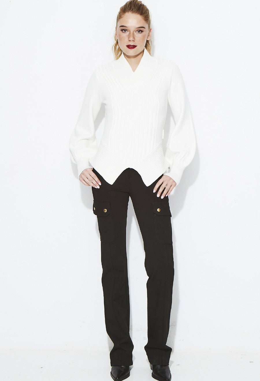CREAM RIBBED SWEATER