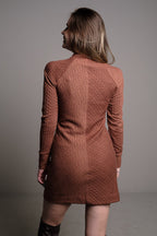 VESTIDO PUNTO ESCUDO CAQUI