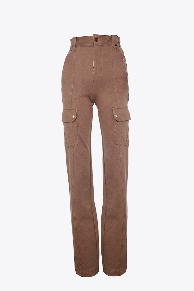 PANTALÓN BOLSILLOS LATERALES CAMEL